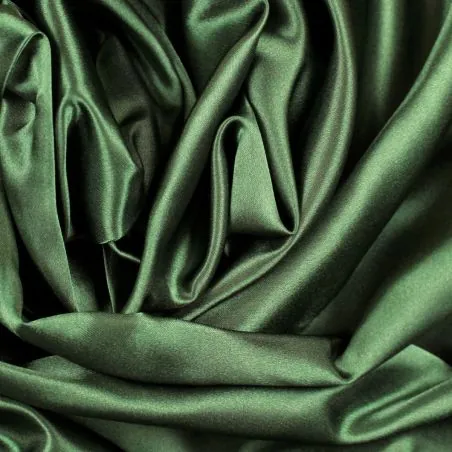 Tissu Satin uni de couleur vert bouteille brillant