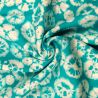 Tissus viscose turquoise imprimé géométrique blanc